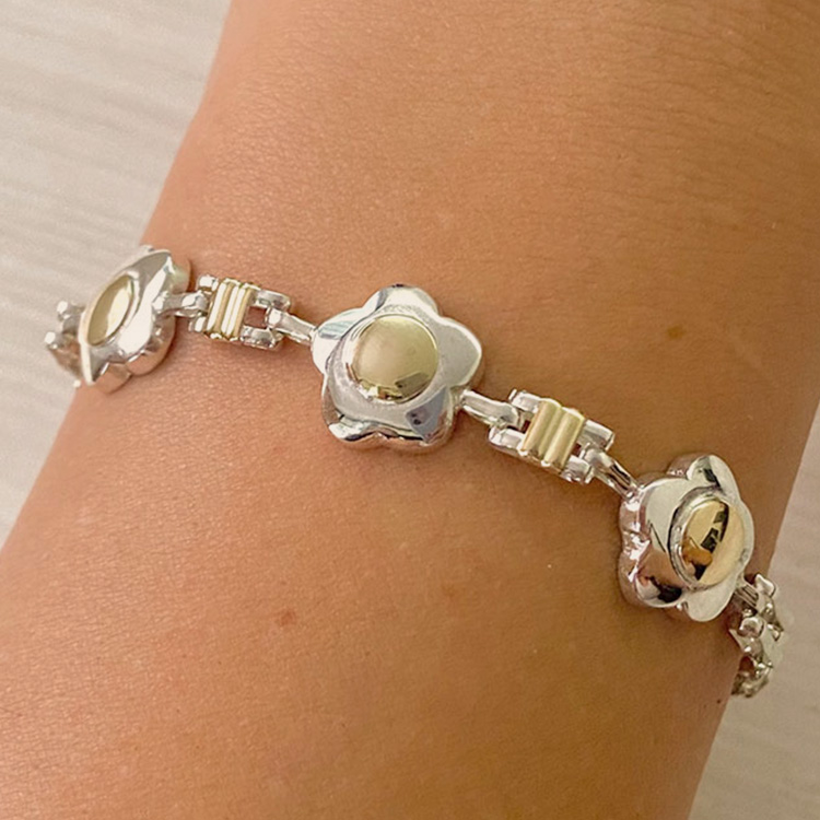 Pulseras